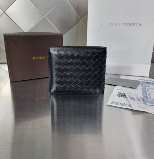 보테가베네타 [ Bottega Veneta ] 인트레 치아토 반지갑