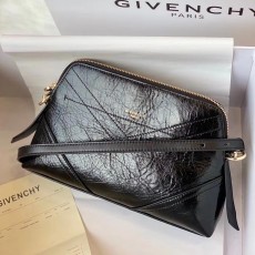 GIVENCHY 지방시 숄더백